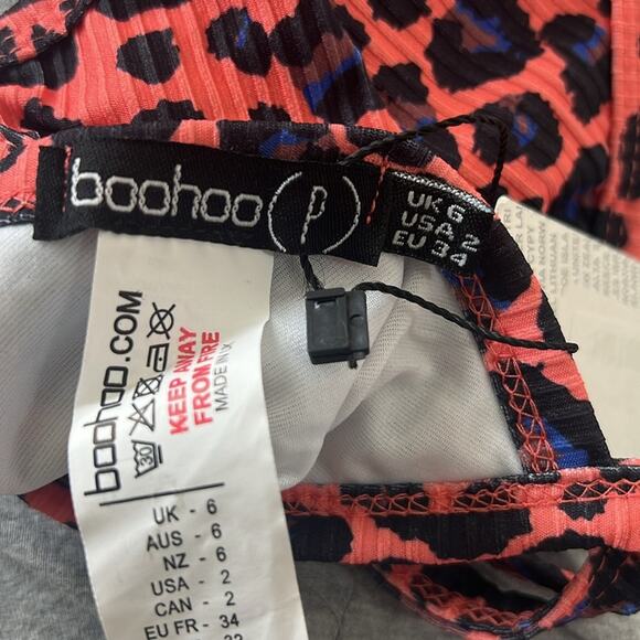 NWT Boohoo Triangle Bikini Top Womens 2 Coral Leopard Print Halter Bimbocore - Picture 6 of 6